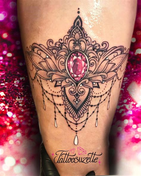 Jewel tattoos hay 16 productos. Mandala jewel tattoo thigh | Leg tattoos, Tattoos, Neck tattoo
