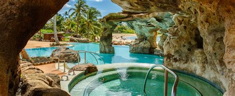 Ka Maka Grotto Infinity Pool Aulani Hawaii Resort And Spa