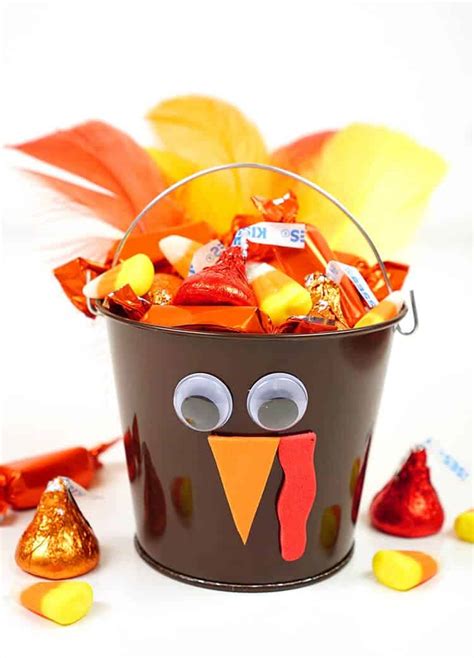 10 Fun Thanksgiving Crafts For Kids