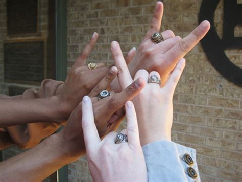 7 Little Known Facts About The Ut Class Ring The Mugdown
