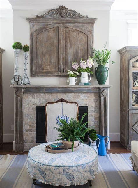 French Country Fridays Blue And White And Pretty Blooms Yes Please