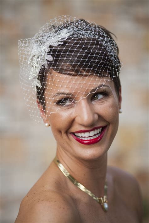 Unique Wedding Hairstyles With Veil For Short Hair Trend This Years
