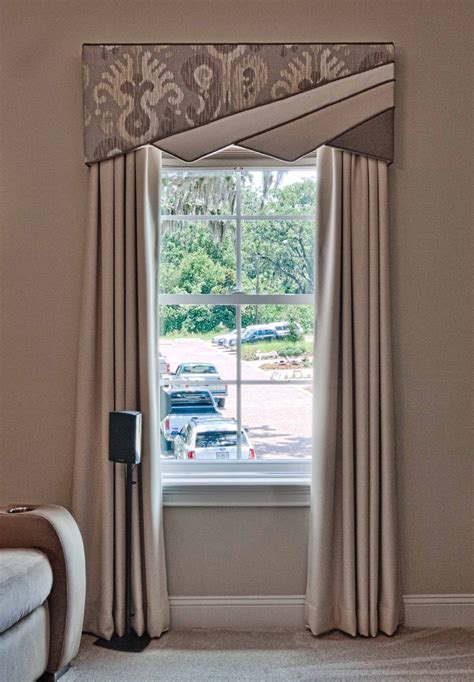 Contemporary Window Treatment Design With A 4 Split Cornice Design And