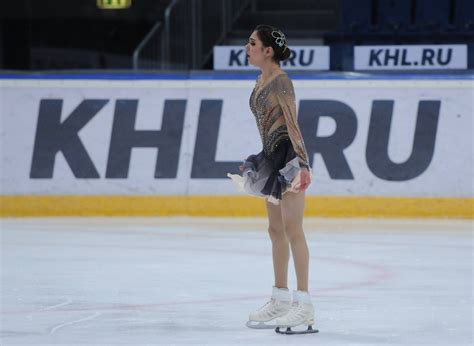 evgenia medvedeva gallery on Twitter in 2020 | Russian figure skater, Figure skating, Figure skater