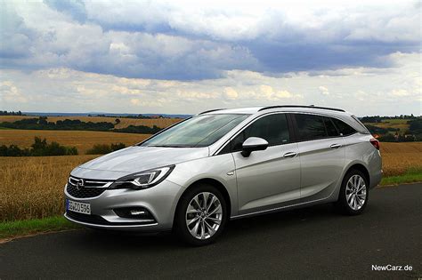 The compact model will enter production in 2021 and will also watch: Opel Astra Sports Tourer - ambitionierter Kombi im Test ...