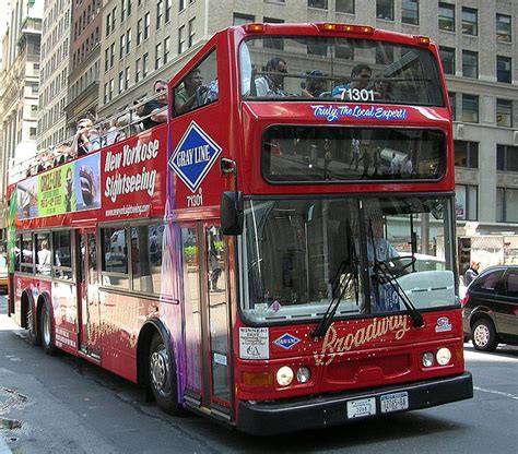 new york hop on hop off bus tours ny what to do