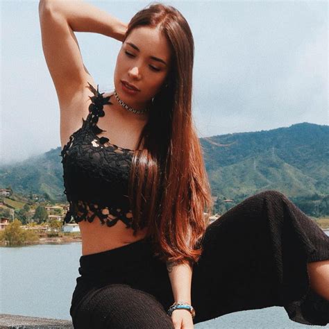 Sígueme en twitter y en instagram, en ambas estoy como @luisafernandaw ahí te espero. Las amigas de Luisa Fernanda W que dejaron a más de uno ...