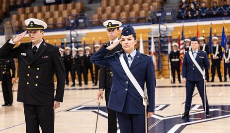 Rotc Cadets And Midshipmen Parade At Annual Presidents Review Yalenews