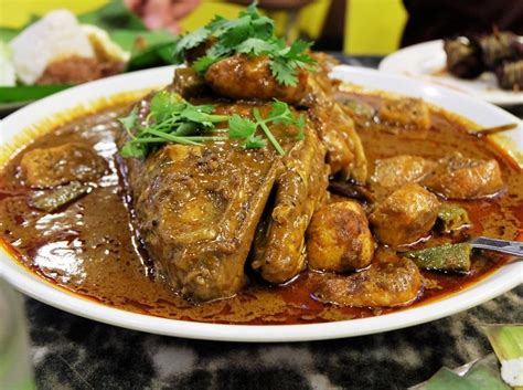 Jelas beliau, setiap kepala ikan dijual pada harga antara rm20 sehingga rm65 seketul, bergantung kepada saiz dan berat. 8 Restoran Kari Kepala Ikan Wajib-Cuba Di Sekitar KL & PJ
