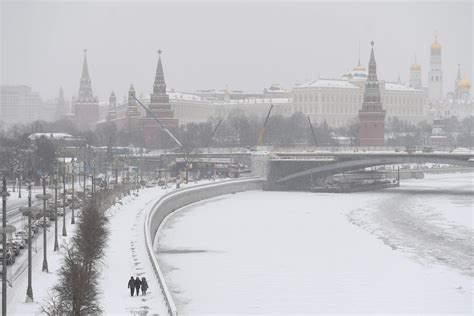 Climate Change At Its Best Snow Apocalypse Batters Moscow Daily Sabah