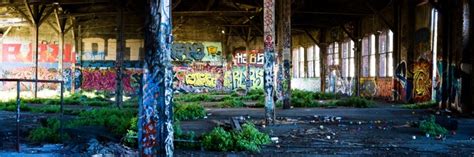 Abandoned Warehouse Graffiti In Brisbane Ca Abandoned Warehouse