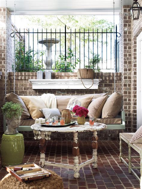 22  Beautiful Vintage Porch Decor Home Designs & Ideas