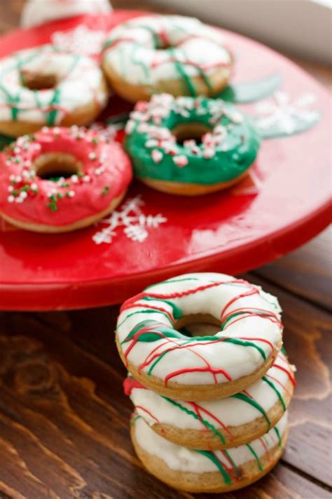 Christmas Doughnuts With Candy Melts Glaze Recipe Christmas Donuts Christmas Baking