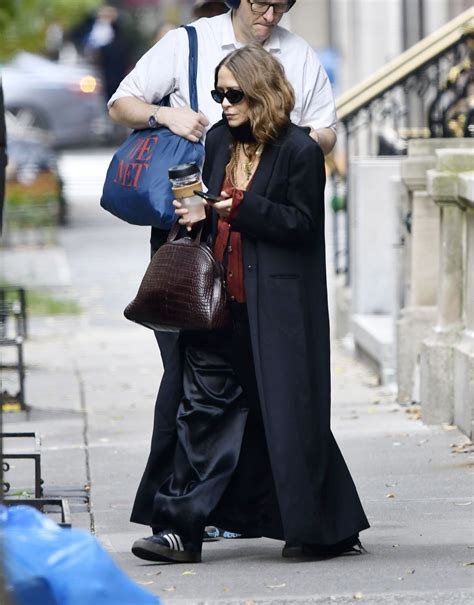 Mary Kate Olsen Out And About In New York 10172022 Hawtcelebs