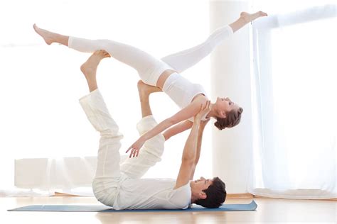 Asana is one of the eight limbs of classical yoga and states that poses should be steady and comfortable, firm yet relaxed. Best 90 partner yoga poses for two people (Acro Yoga)