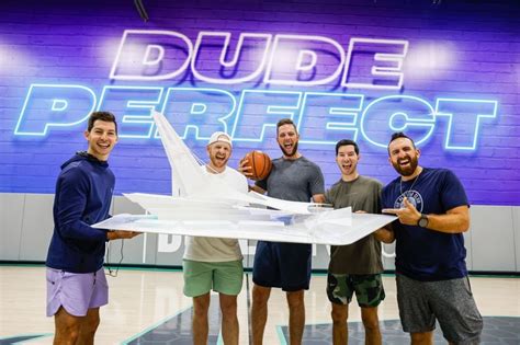 Youtube Sensations Dude Perfect Bring Their Trick Shots To Fort Worth Show
