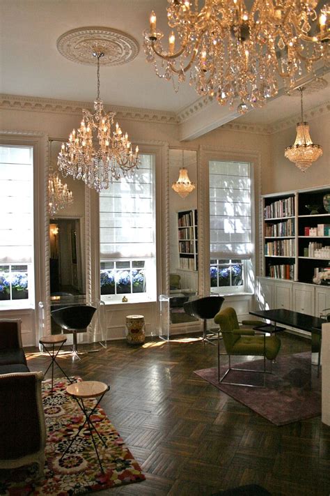 Hair salon and stylist sarah parsons, specializing in unique highlighting + balayage, extensions, and bridal hair. Haute City: Salon Ruggeri - HauteTalk.com | Beauty salon ...