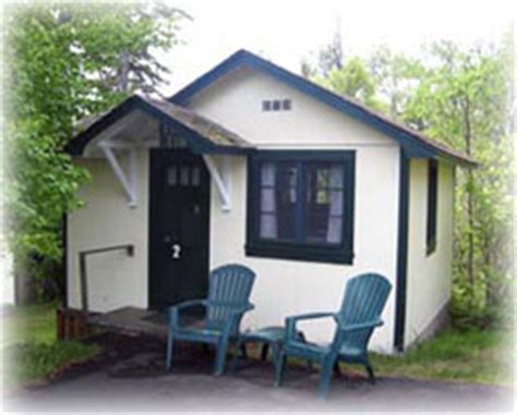Offering you 8 classic cabins and 7 motel rooms, with a variety of amenities. Stay at Trailside Cabins and Motel in Grand Marais, Minnesota