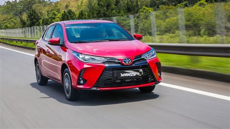 Avaliação Toyota Yaris 2023 Melhora Mas Não O Suficiente