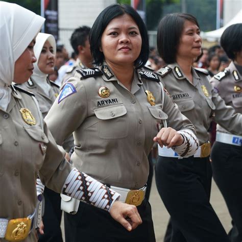 Indonesian Police Woman