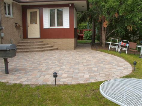 3 Tips For Selecting The Right Paver Colors And Styles