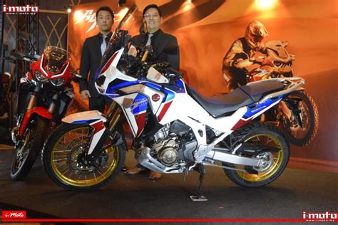 Singapore, philippines and thailand, competing with yamaha nvx 155 and nmax has attracted the attention of many motorcycle enthusiasts around the. BOON SIEW HONDA LAUNCHED THE ALL NEW CBR1000RR-R, AFRICA ...