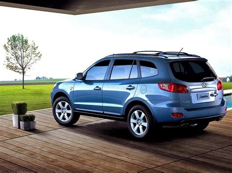 Between 2006 and 2012, the santa fe fell between the slightly smaller compact crossover. Hyundai Santa Fe 2006 - Galerie prasowe - Galeria ...