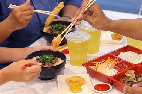 Hokben (nama baru dari hoka hoka bento) adalah jaringan restoran makanan cepat saji yang menyajikan makanan bergaya jepang yang berbasis di jakarta, indonesia.hingga kini, hokben memiliki 170 gerai (per akhir januari 2020) yang tersebar di pulau jawa, bali dan sumatera. Paket Ulang Tahun Hoka Hoka Bento 2017 - Tentang Tahun