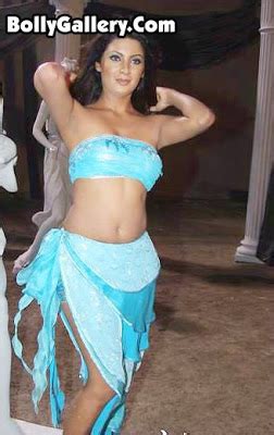 Masala Figures Geeta Basra Sexy Boobs And Navel Show