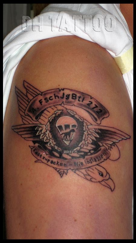 Weitere ideen zu tattoo waden, tattoo wade männer, fußball tattoo. Handwerk - Wappen - Stadion - Fussball - Tattoos - Tattoo ...
