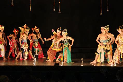 Teater Di Indonesia - Pengertian, Sejarah, Jenis, Bentuk, Unsur