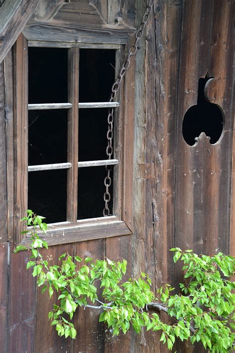 Free Photo Window Old Hut Farmhouse Antique Old Window Wood