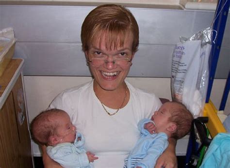 Dwarf Mums Joy At Being First In The Uk To Give Birth To Twins Who Are Both Dwarfs Too