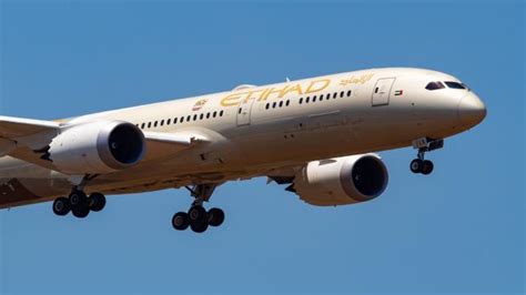 اولین پرواز مستقیم از امارات به اسرائیل در فرودگاه تل آویو به زمین نشست