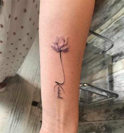 60 Simple And Pretty Flower Tattoos Design Ideas Soflyme