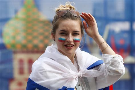 Beautiful Girl Supporter Fifa World Cup 2018 Russia Vento Orientale －東からの風－