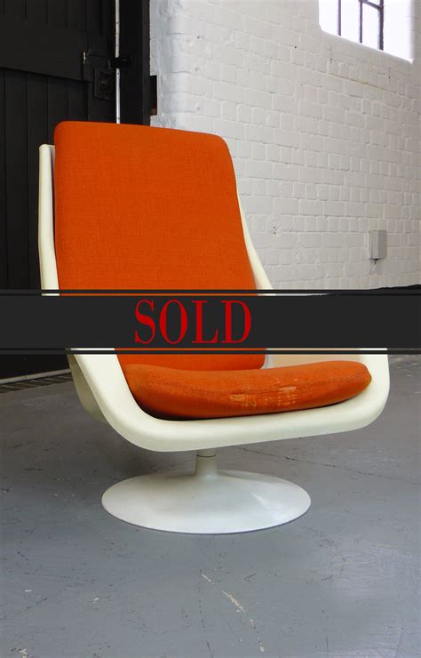 When did the hille pepperpot chair come out? Robin Day For Hille Space Age 4-4000 Easy Lounge Chair 1970's