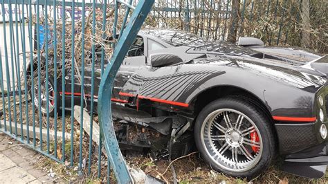 Oh Dear Man Crashes £1million Supercar And It Isnt Even His