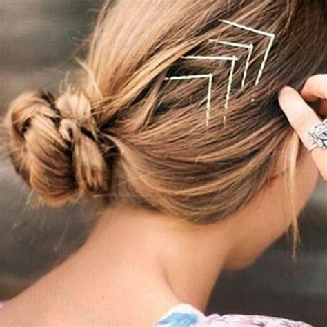 7 Really Cool Ways To Use Bobby Pins