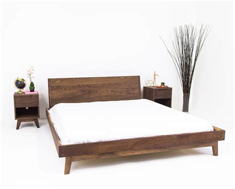 Die bezeichnung queen size bett stammt aus dem englischsprachigen raum. Massivholz King Size Plattform Bett | Bett design modern ...