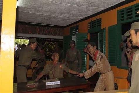 Namun, tugasan berkaitan kandungan aspek peristiwa bersejarah ini dan susunan format adalah selangor tragedi highland towers dan kronologi. Kilas Balik, Menilik 5 Tempat Bersejarah di Monumen ...