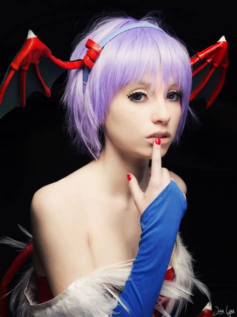 Lilith From Darkstalkers Cosplay Cosplay Amazing Cosplay Video Game