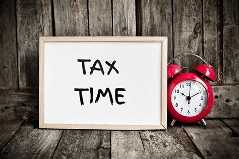 So, for those of you who need help remembering when to file a return, submit a report or pay a tax, we pulled together a list of the most important 2020 federal income tax due dates. Important Tax Due Dates & Deadlines - 2020 IRS Tax Calendar
