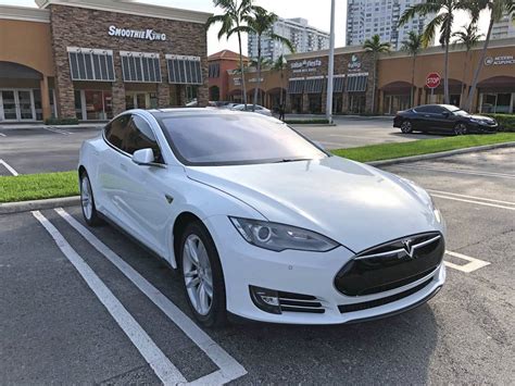 2014 tesla model s full review, great loaner, loved it, interior, exterior, seats, trunk, frunk moshe, tei i do not give any. 2014 Tesla Model S 60 for sale in Aventura, FL | MYEV.com