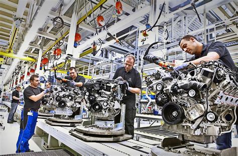 E Mobilität bei Daimler Betriebsrat fordert Batterieproduktion in