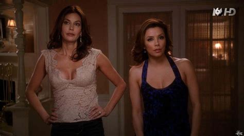 Голая Ева Лонгория в Desperate Housewives