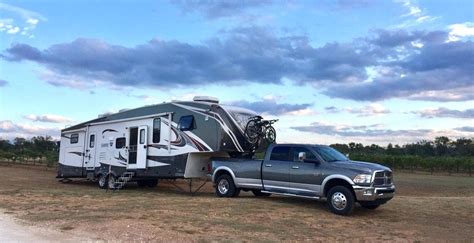 The 12 Best Fifth Wheel Hitches For Short Bed Trucks