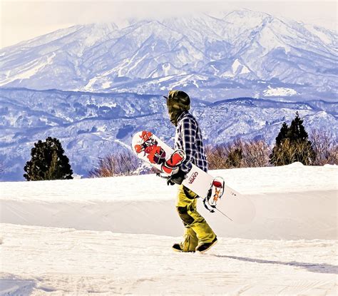 4 Of The Best Places To Ski In Japan Travel Insider