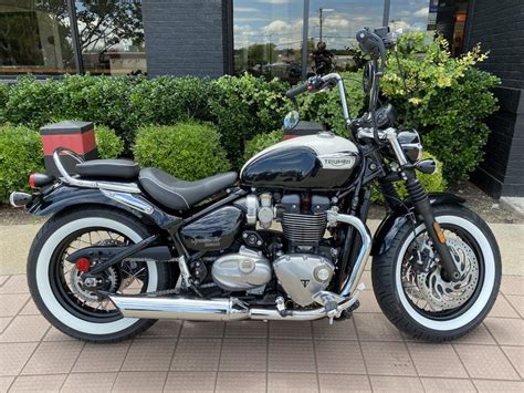 #triumphmotorcycles #speedmaster #bonnevillei went into this test ride with neutral expectations and came away impressed. 2020 Triumph Bonneville Speedmaster Custom Edition ...