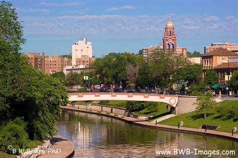 Plaza club city apartments offers you refreshing apartment living with a new attitude towards customer service, elegant design, and green building standards. KANSAS CITY & SEVILLA - SISTER CITIES - Travel And Photo ...